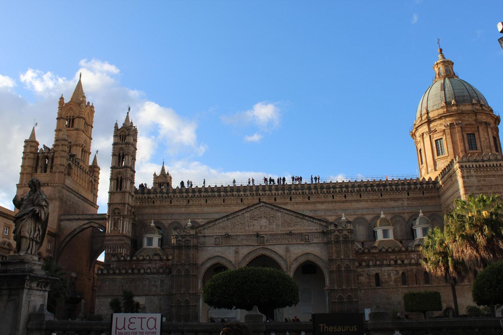 La Siciliana-Di Fronte La Cattedrale Villa Palermo Luaran gambar