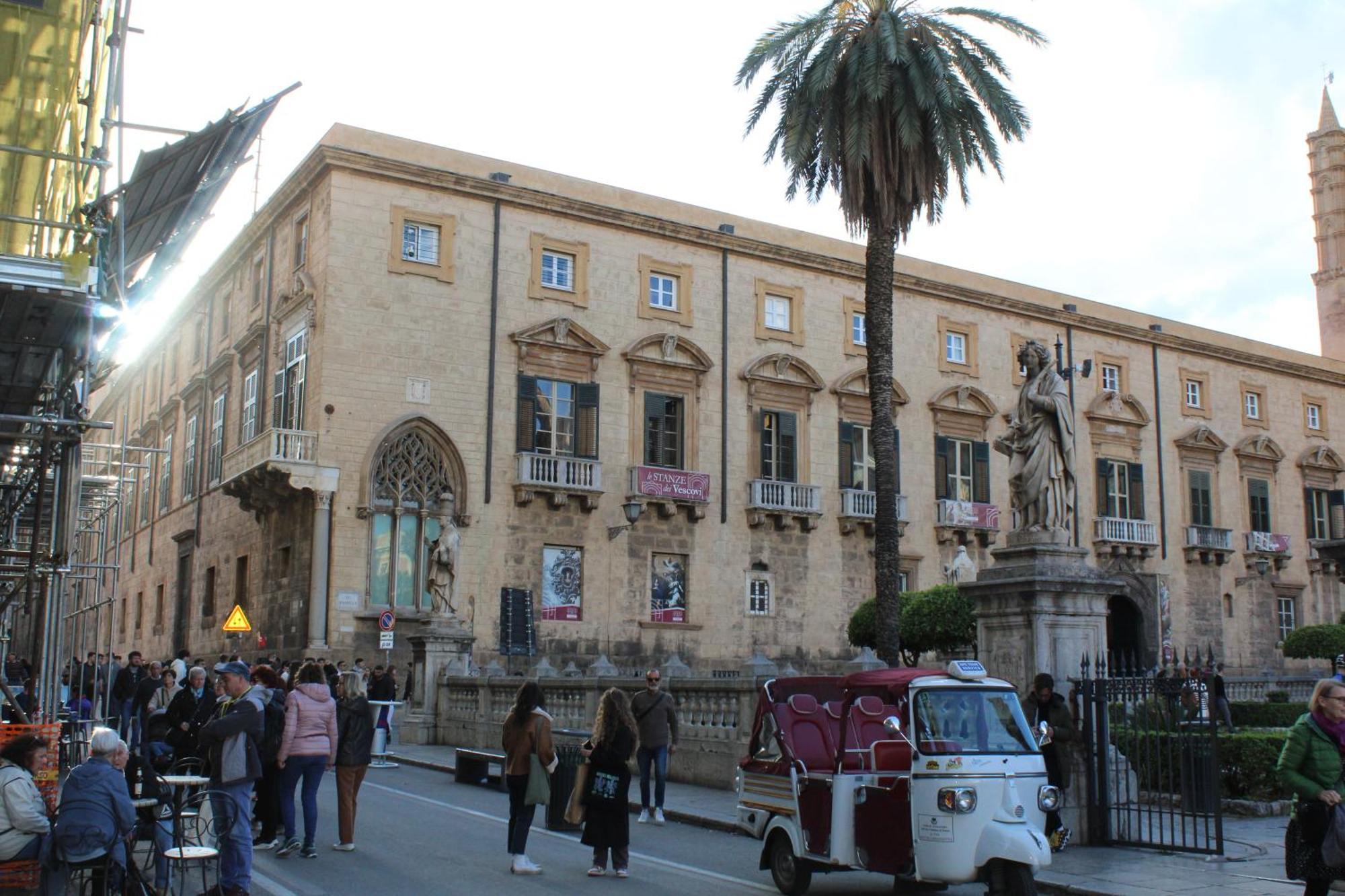 La Siciliana-Di Fronte La Cattedrale Villa Palermo Luaran gambar