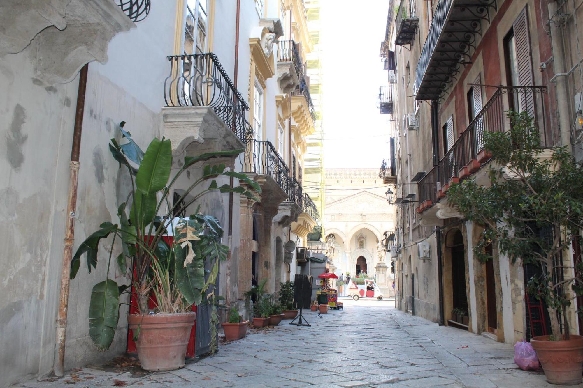 La Siciliana-Di Fronte La Cattedrale Villa Palermo Luaran gambar